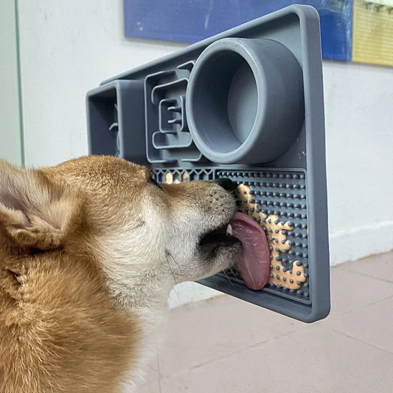 Dog Licking Pad Slow Feeding Bowl  Suction Cup Lick Mat