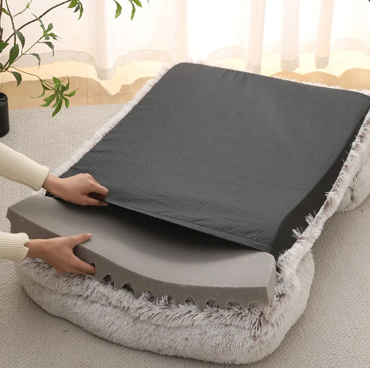 Thickened orthopedic dog bed for large dogs.